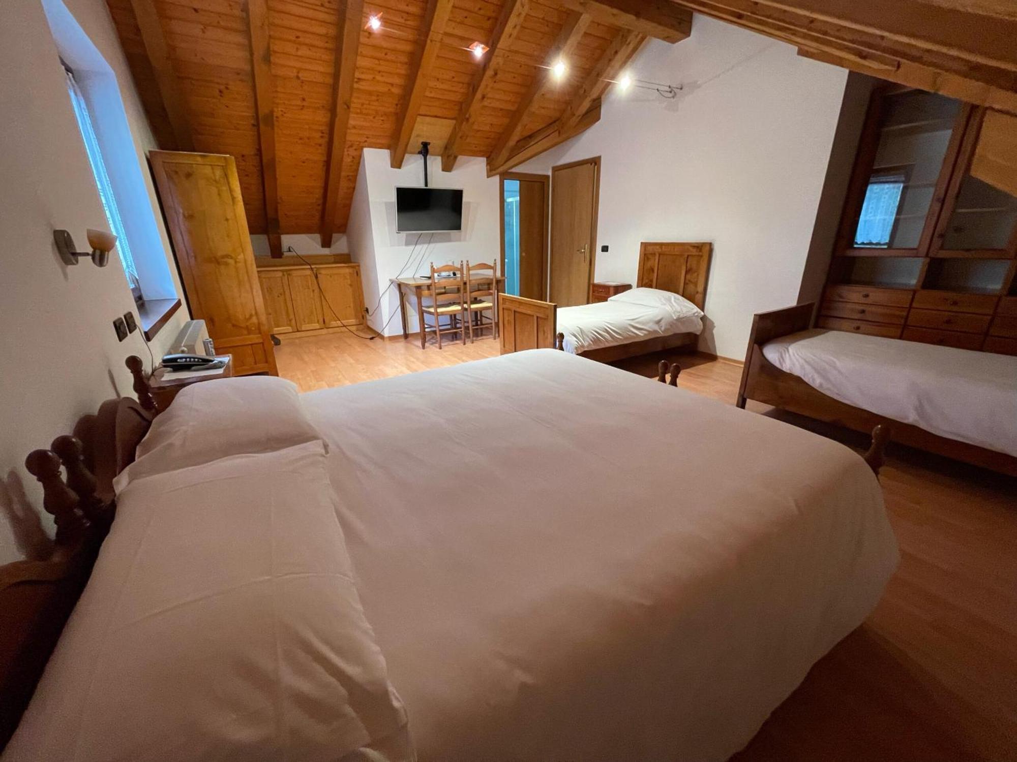 Albergo Nuoitas Forni di Sopra Exterior foto